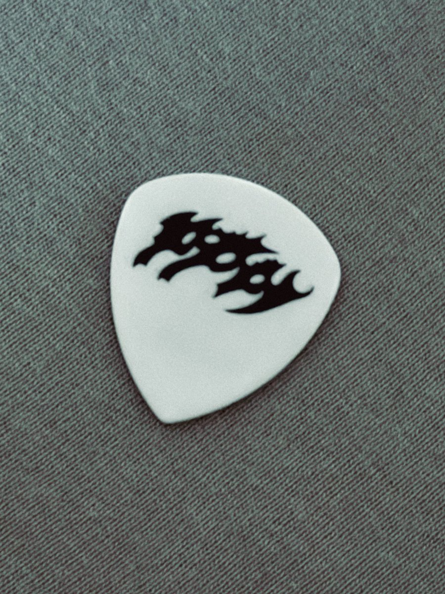 s a r a h👻 tweet media