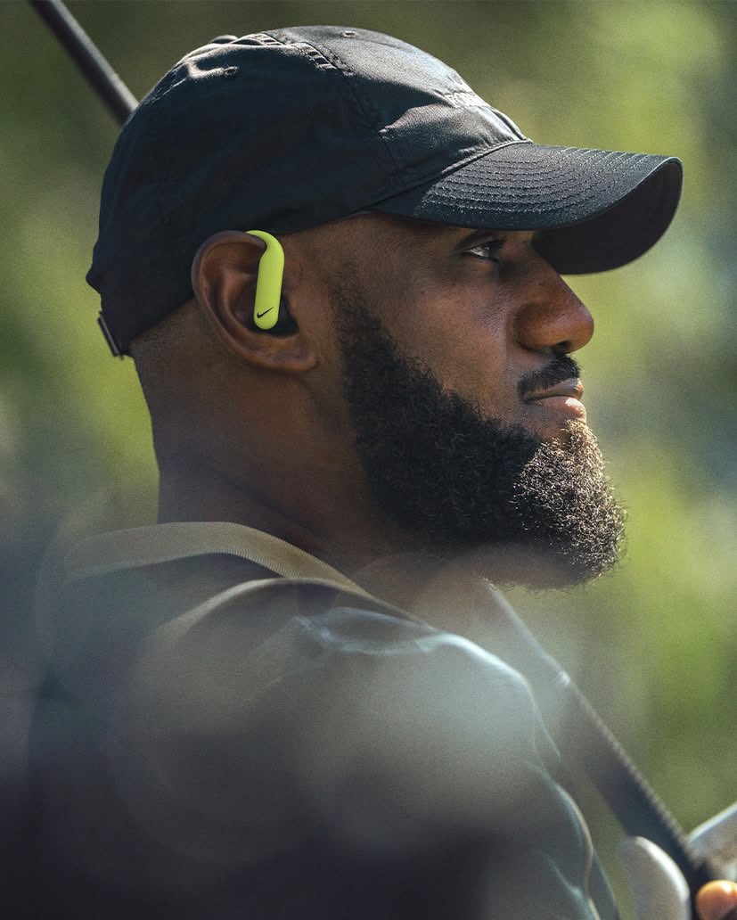 JustFreshKicks tweet media