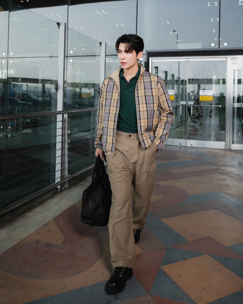 MewSuppasit Trendsetter tweet media