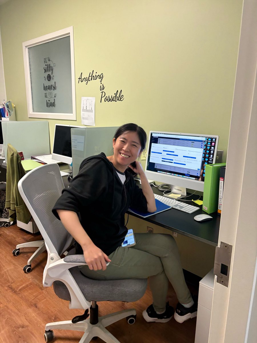 reyes_lab's tweet photo. Throwback Thursday!!! Our new lab technician, Na Zhang’s first day.
Welcome to Reyes lab, Na. 
#reyeslab #WomenInSTEM https://t.co/rflmsjs5eV