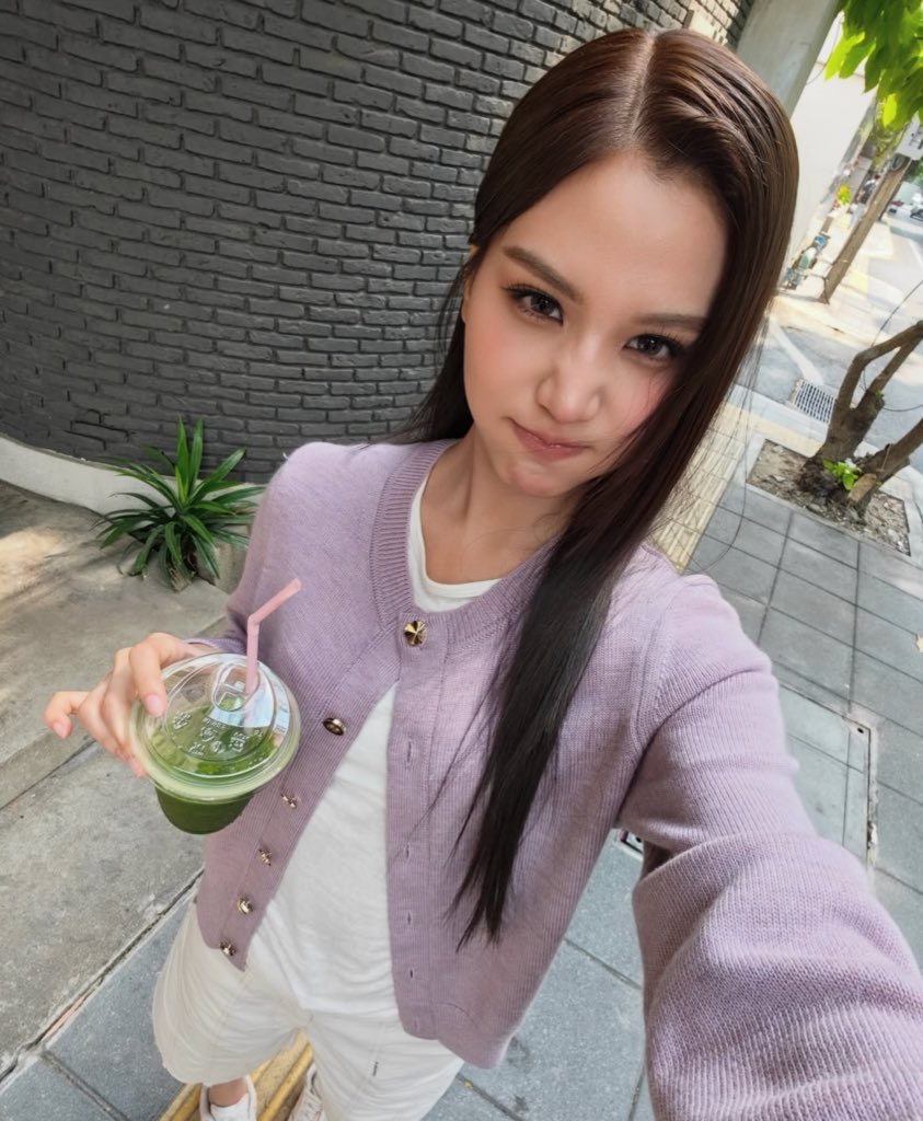 ‎❤︎, tweet media