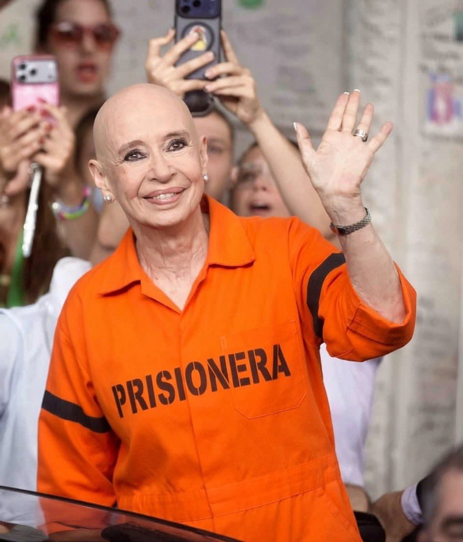 Javo ( Parodia ) 🦁 tweet media