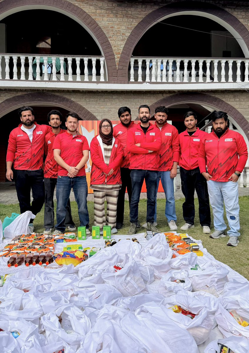 shahnumair1's tweet photo. Not just a team, we are a movement of hope.
#rationkit #drive
@SaadatSogami @teamred https://t.co/GULRchlAvn