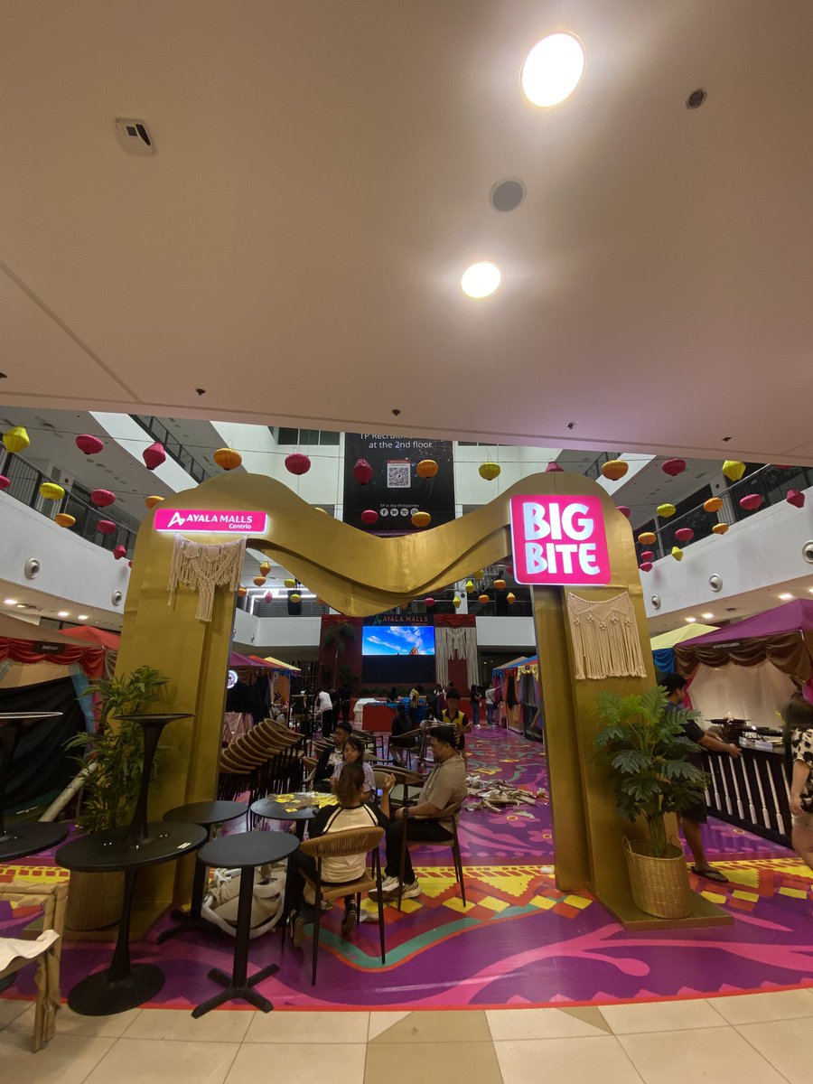 jeyms_su's tweet image. Kitakits at Centrio Ayala Mall ♥️
#BigBite