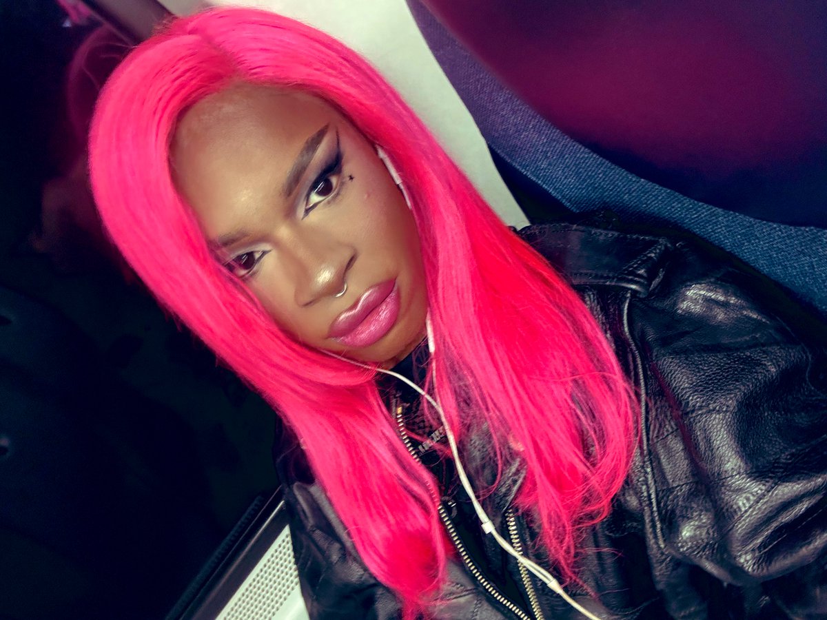 luxx noir london ⋆｡°✩ tweet media