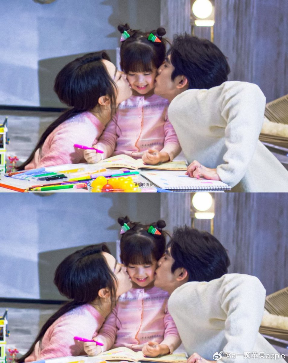 xiaozhuuuzhuu's tweet photo. Can Xingheng tell her parents that i can be her adopted sibling. 😭😭
I miss my parents extra today 😭
#LinXi #ShineOnMe #SongWeilong #ZhaoJinmai https://t.co/pRNWBR5ERN