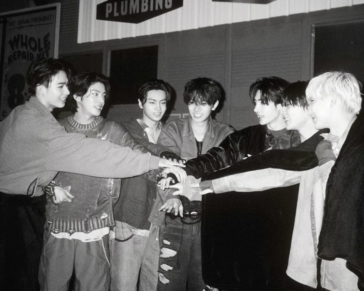 nash loves ot7 ❤︎ tweet media