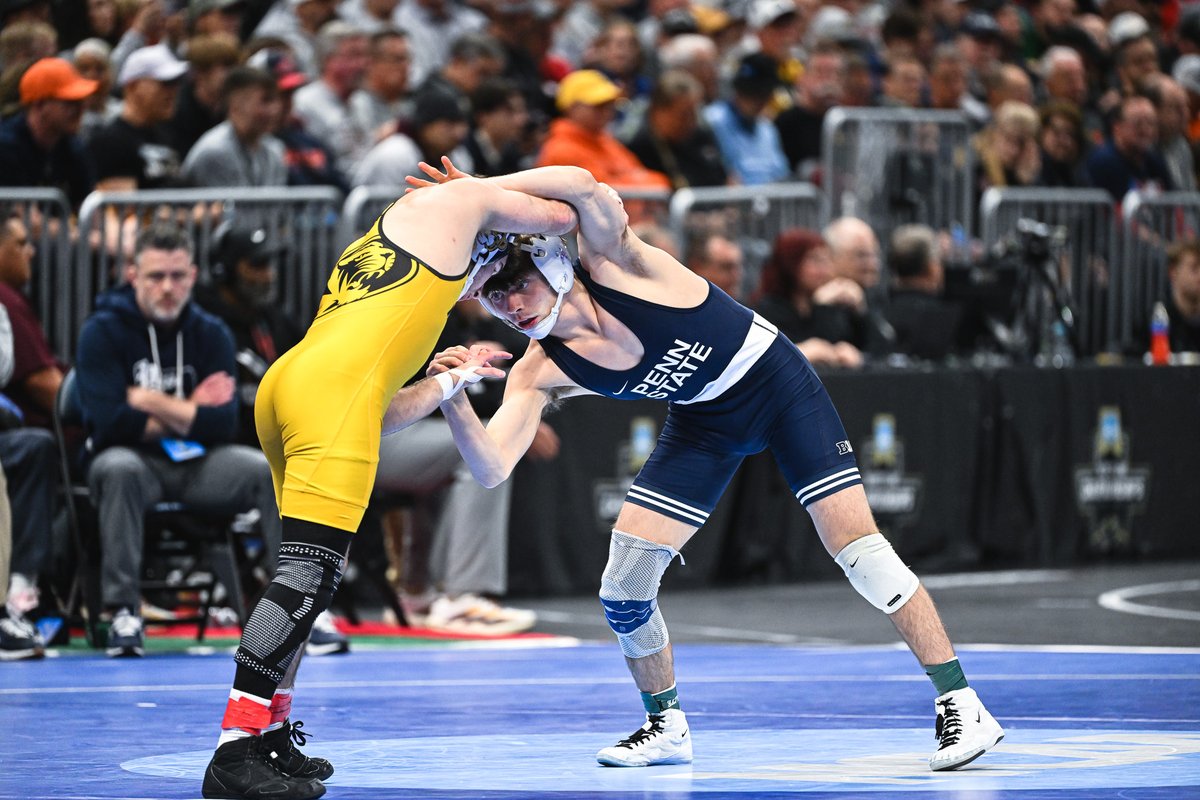 PennStateWREST's tweet photo. He's literally on fire. 🔥

Marcus Blaze moves on to the quarterfinals with a 17-2 TF! 

#PSUwr https://t.co/Cgrviv97mB