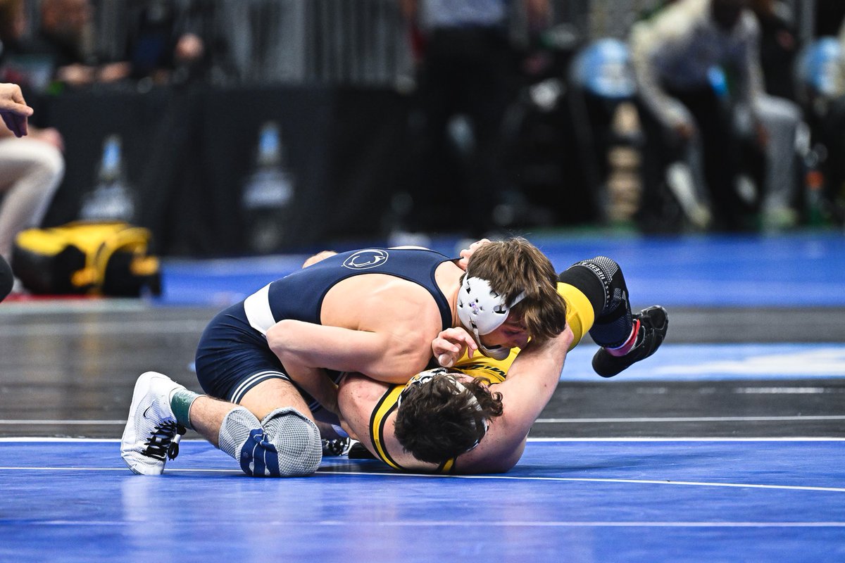 PennStateWREST's tweet photo. He's literally on fire. 🔥

Marcus Blaze moves on to the quarterfinals with a 17-2 TF! 

#PSUwr https://t.co/Cgrviv97mB