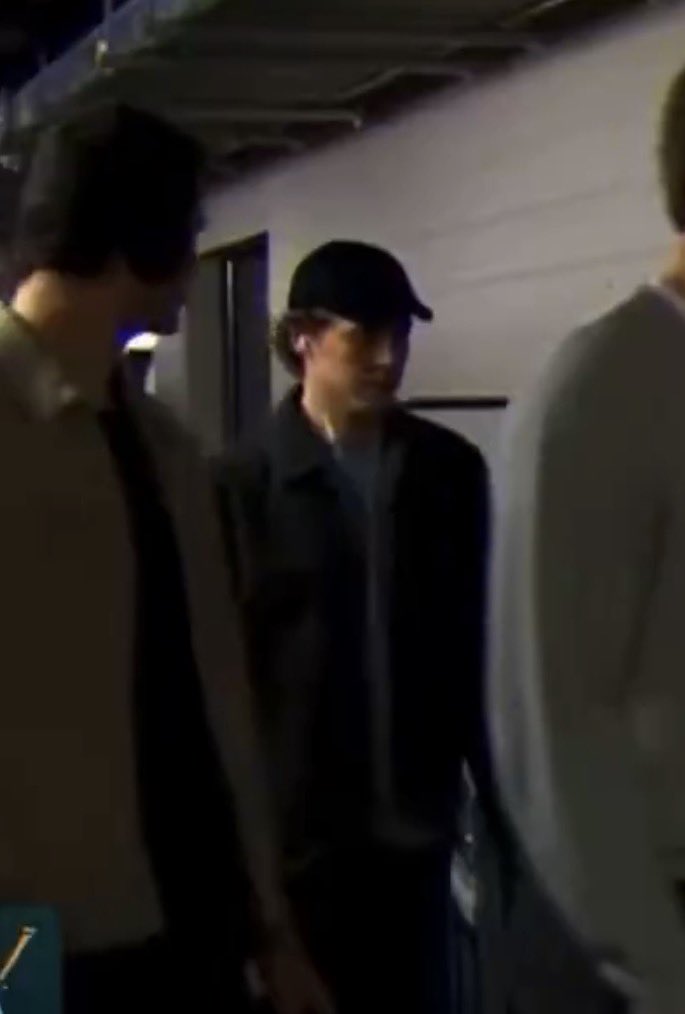 elli 🌟 tweet media