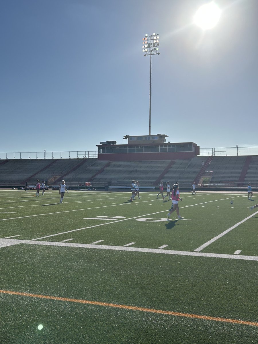 Coach Mac tweet media