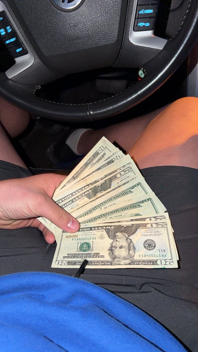 MasterChris(3.9k) tweet media