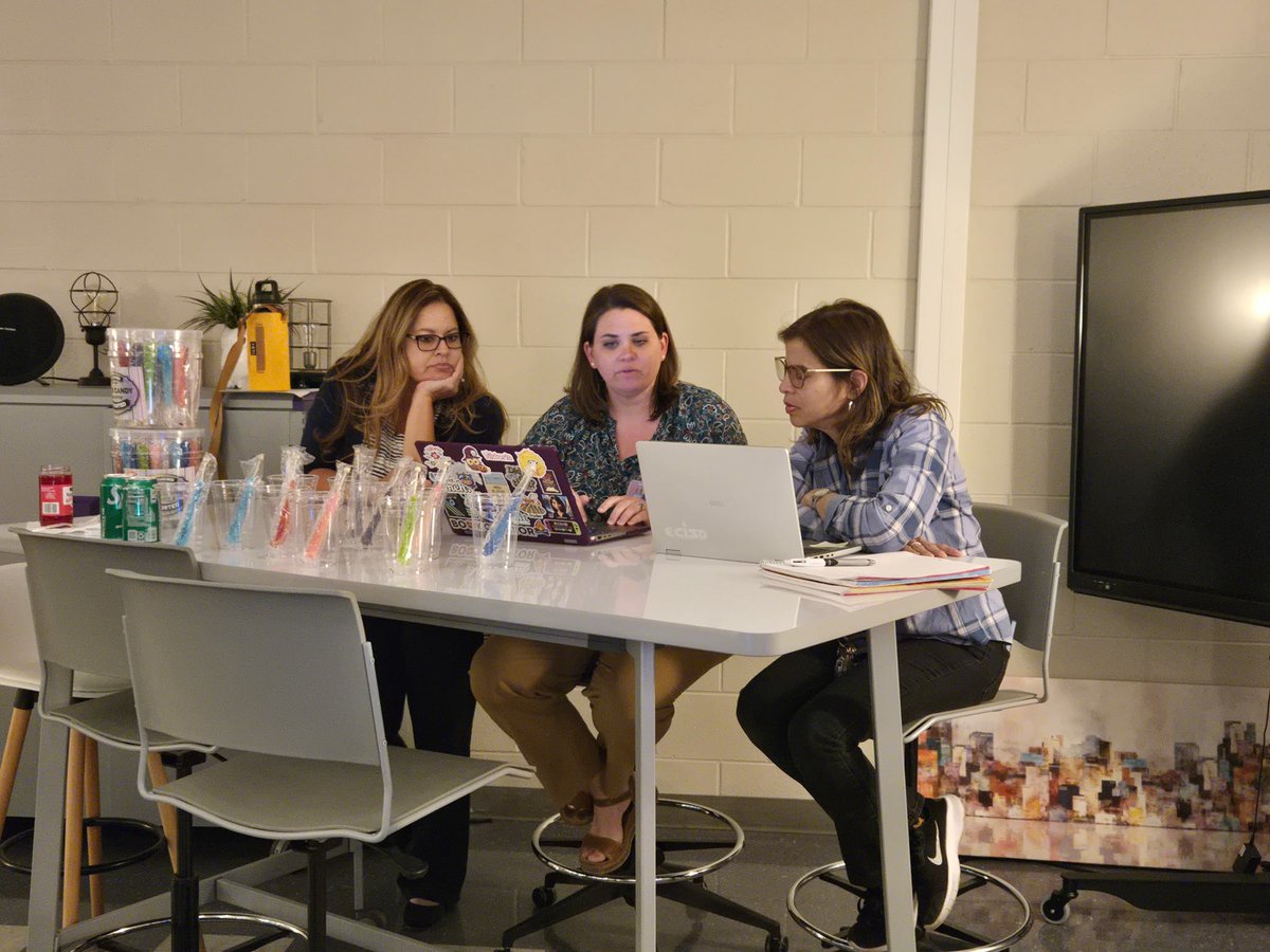 ꧁༒☬𝓡𝓪𝓬𝓱𝓮𝓵 𝓖𝓪𝓵𝓿𝓪𝓷☬༒꧂ tweet media