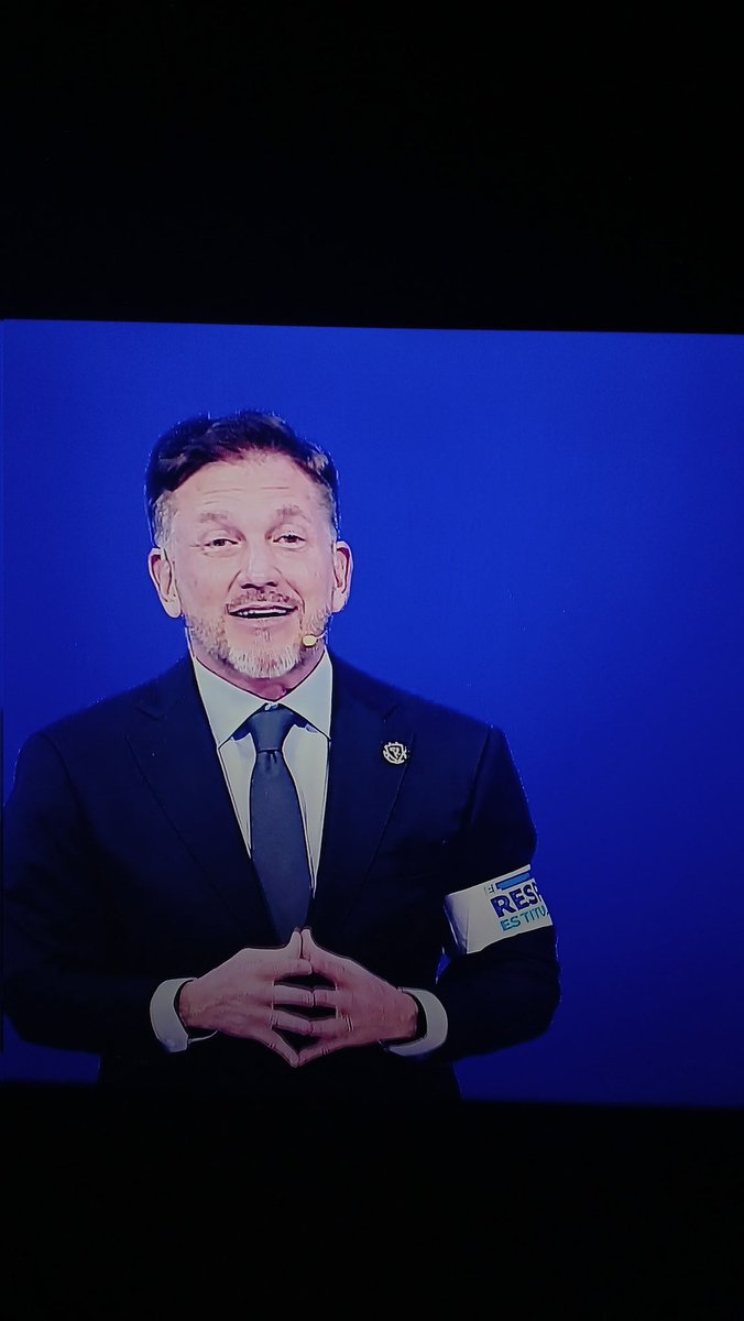 CaioSS1997's tweet photo. Alguém cala a boca desse racista!? Chato para cara*** e com essa braçadeira de respeito, parece até um nazista 🤬 
Chega de discurso político e vamos para o sorteio 🎲 
#Libertadores
#Sudamericana
#Libertadores2026
#SulAmericana2026
#LibertadoresNaESPN
#SulAmericanaNaESPN https://t.co/mV3VyeHRdE