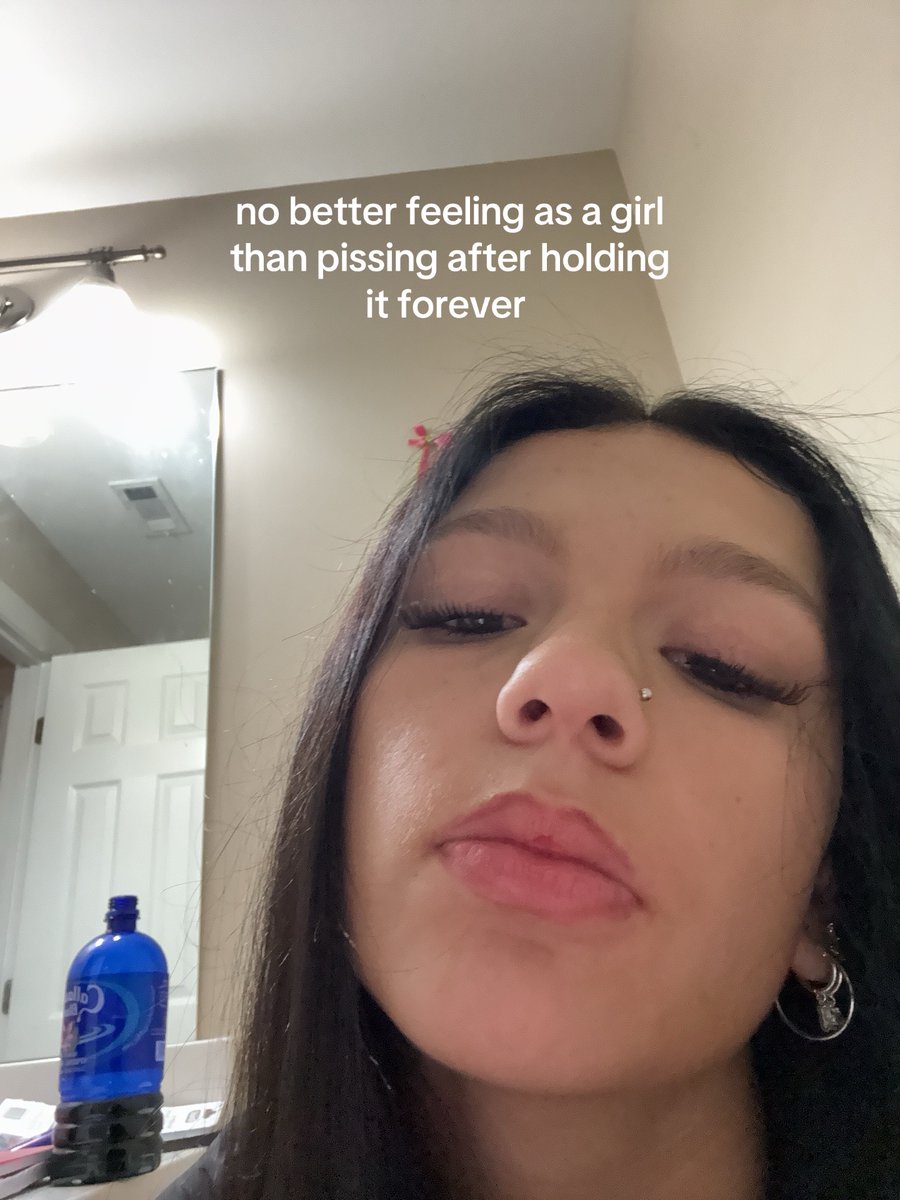 Desperate Moments ✨ tweet media