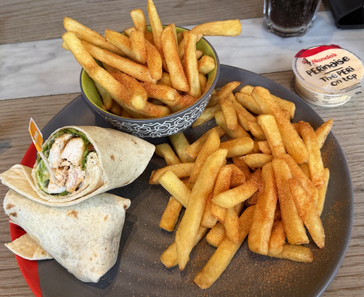 rly cool girl tweet media