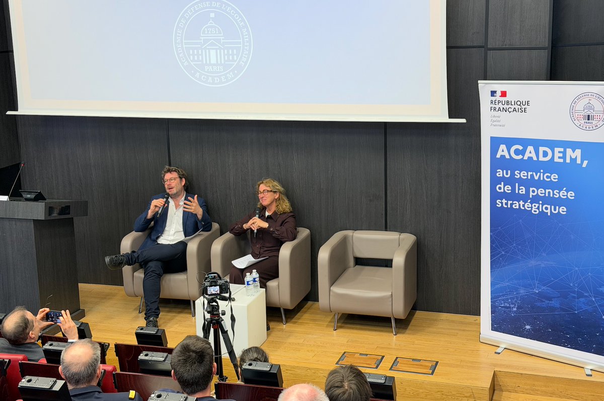 Académie de défense de l'École militaire tweet media