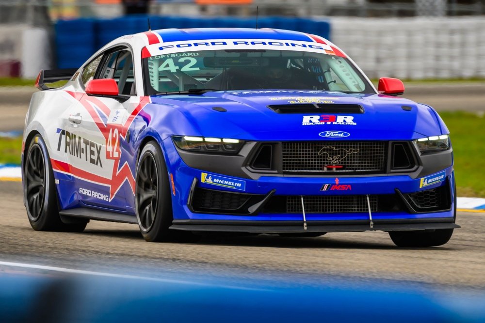 Dailysportscar News tweet media