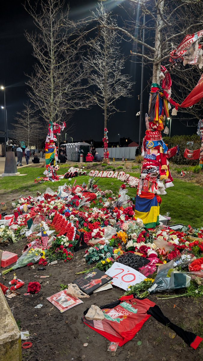 Vladimir Hlushko tweet media