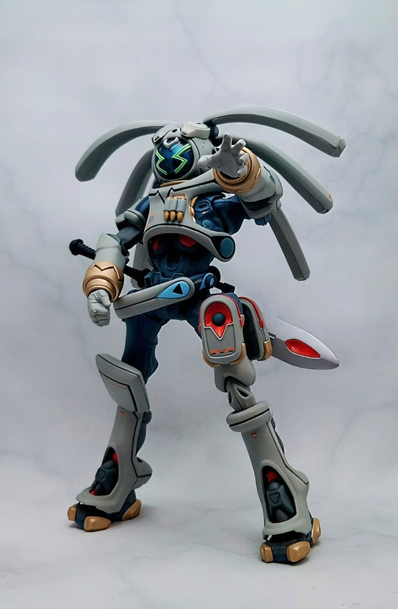 PLAMAX【キングゲイナー】
MAX渡辺さんに紹介されて手に入れたのだ。
こないだアニメを観終わったばかりでよく覚えている。
柔らかそうな感じも表現されていて凄い再現度なのだ。
色塗っただけだけど満足。