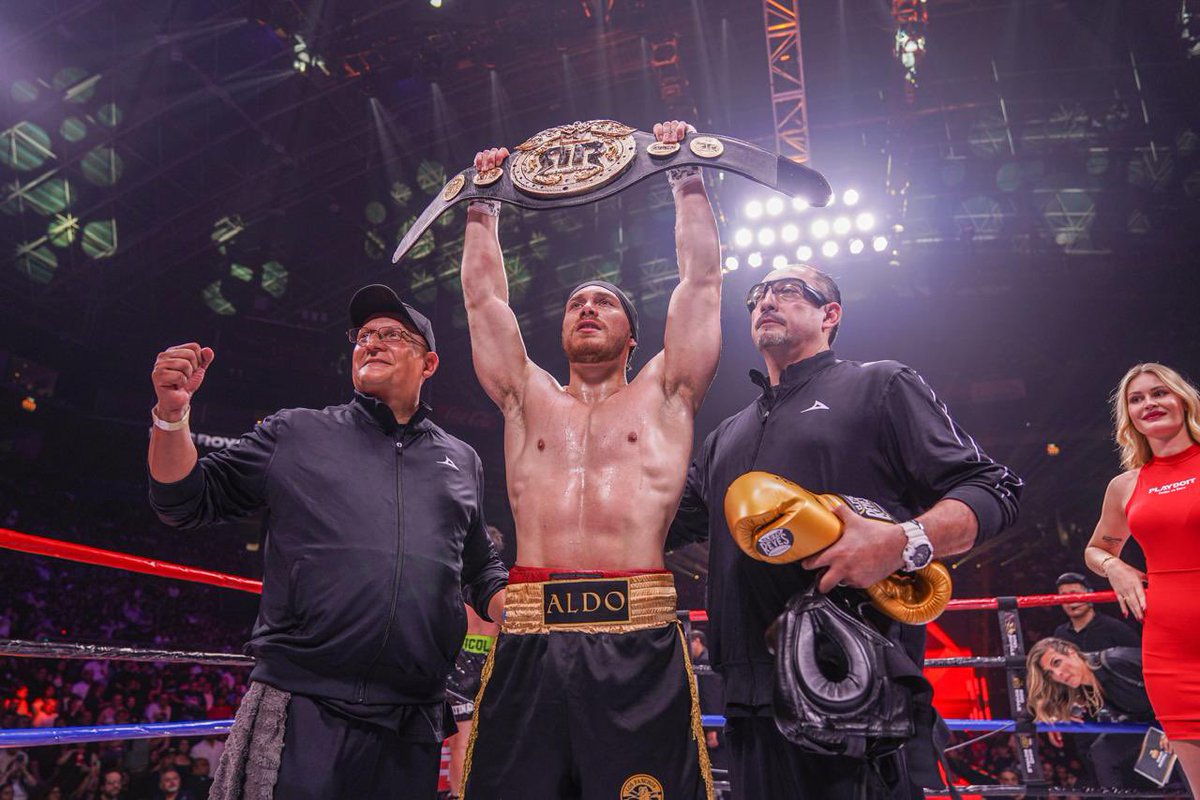 Poncho De Nigris tweet media