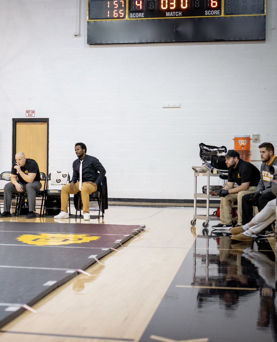 Braves Athletics tweet media