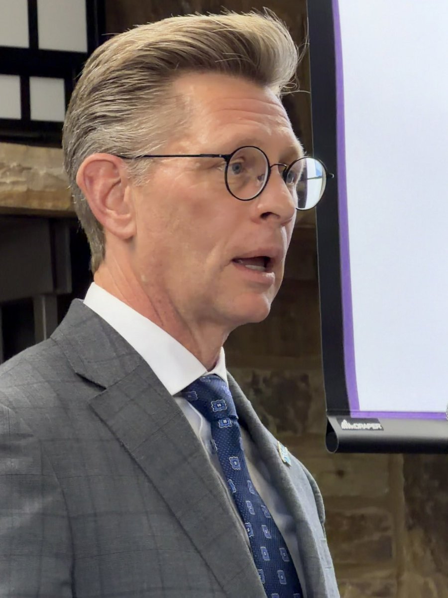 Eric Mackey tweet media