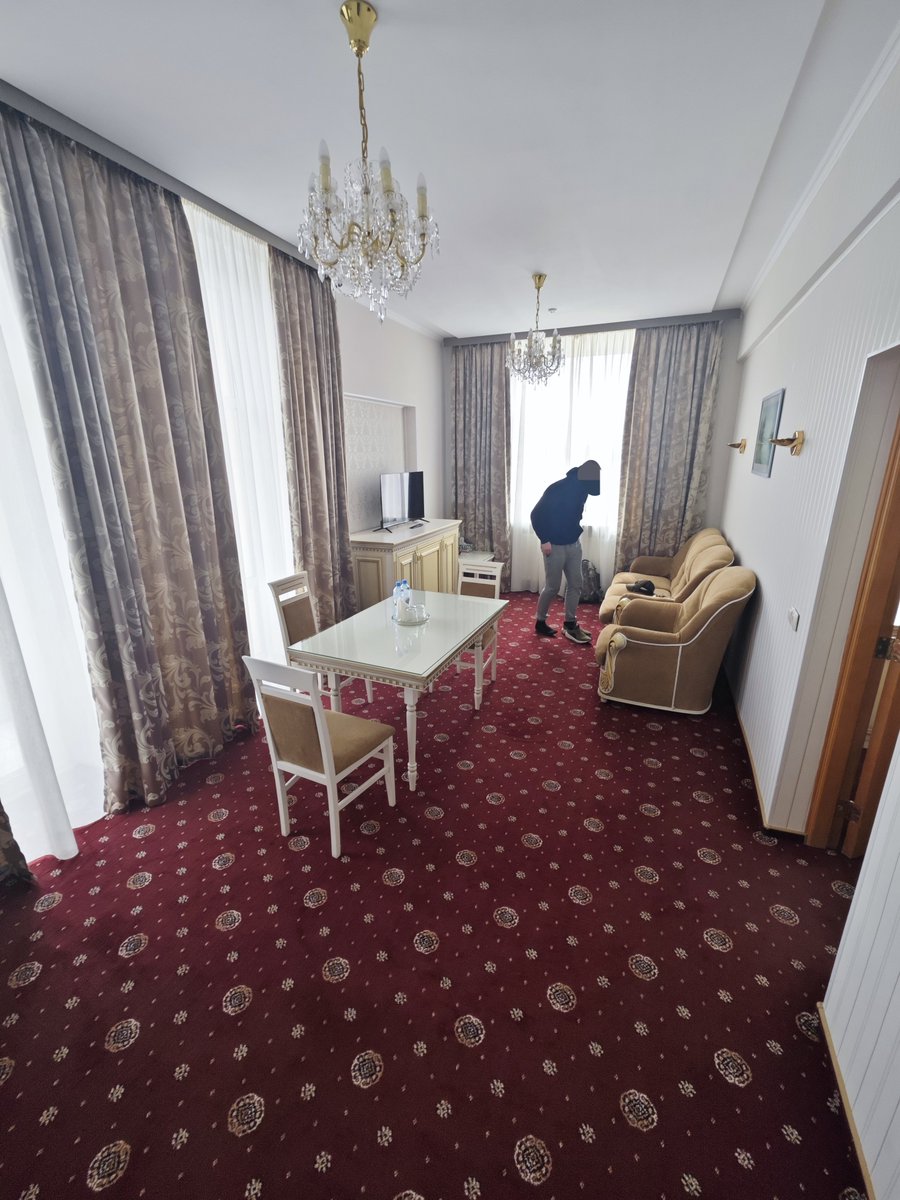 Modřanská kapybara tweet media