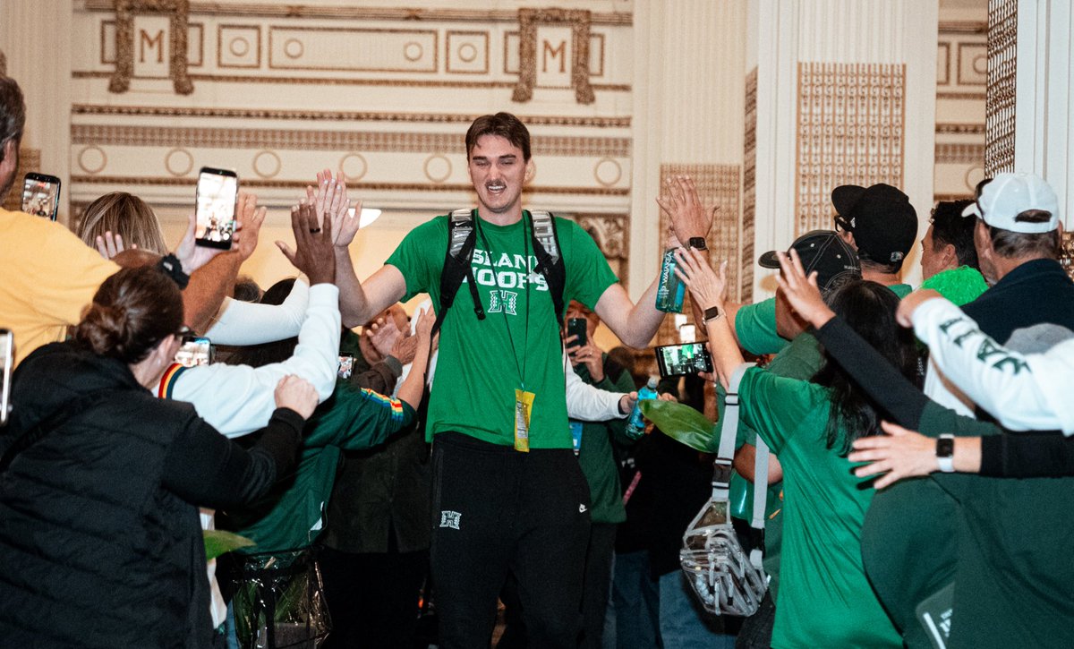 HAWAII BASKETBALL tweet media
