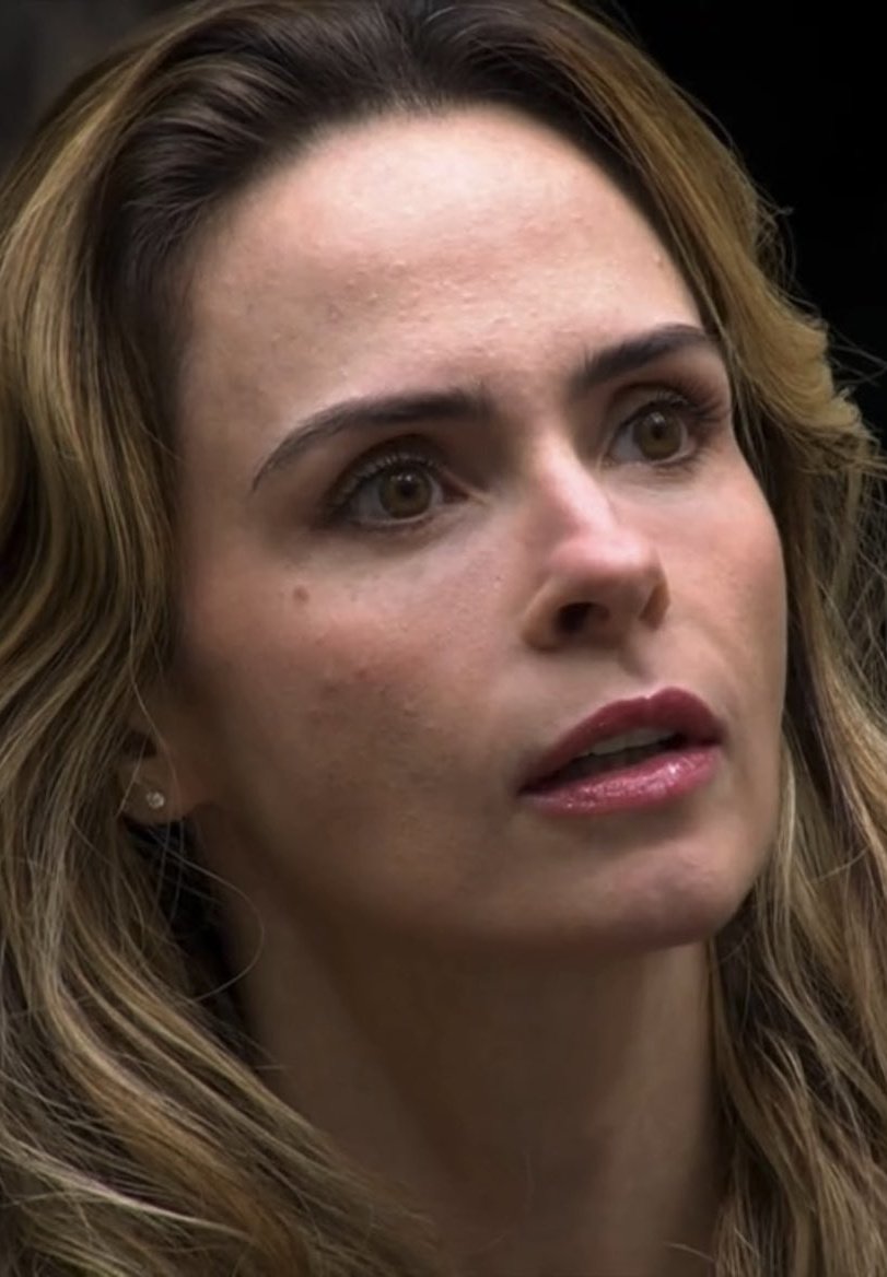 ESCULPIDA PELOS DEUSES.
#TeamRenaults