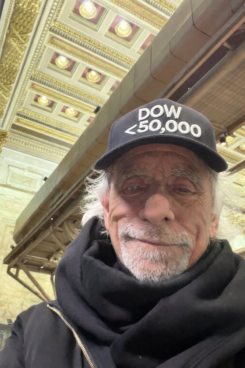 Russ Faigen tweet media