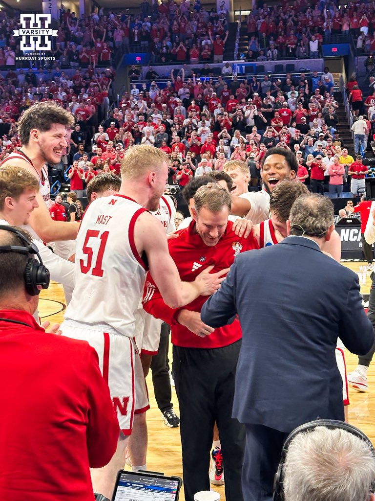 Hail Varsity tweet media