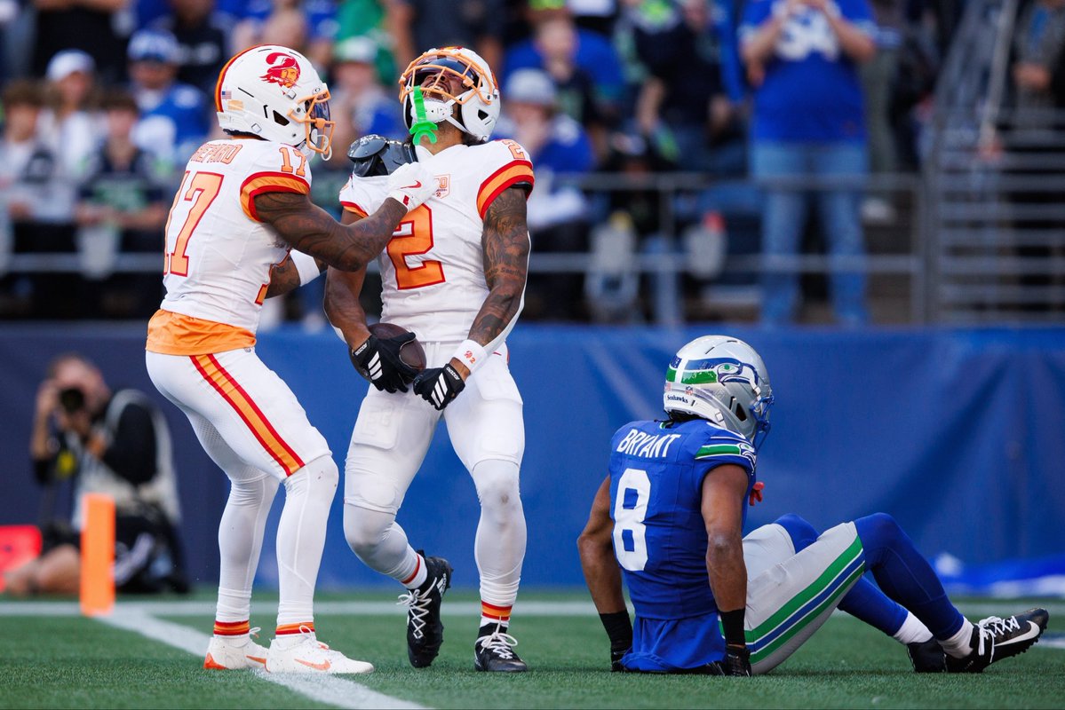 Garrett Hayes tweet media