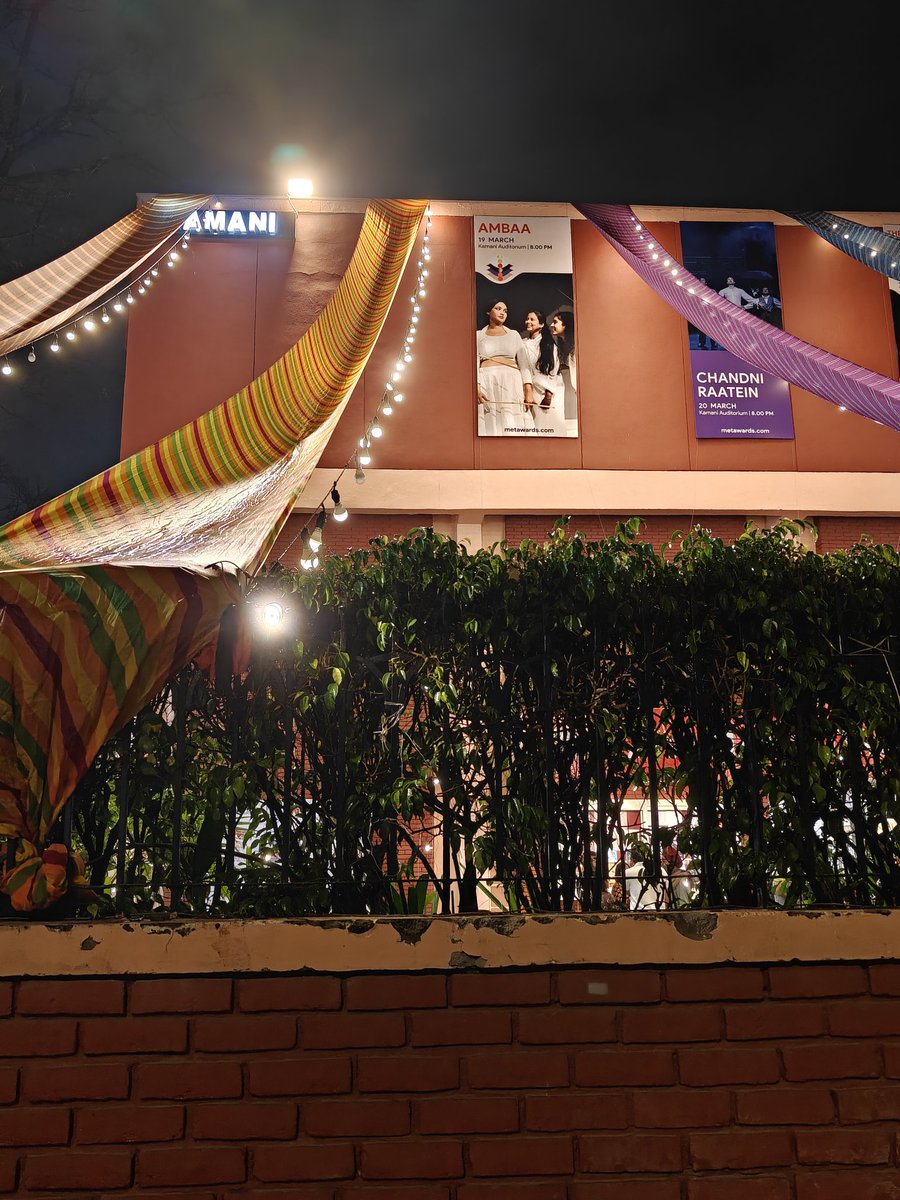 gwrites345's tweet photo. Favourite place. #MandiHouse #kamani #ambaa #Lysistrata https://t.co/87bCoTwH35