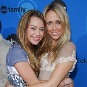 Miley Cyrus Noticias tweet media