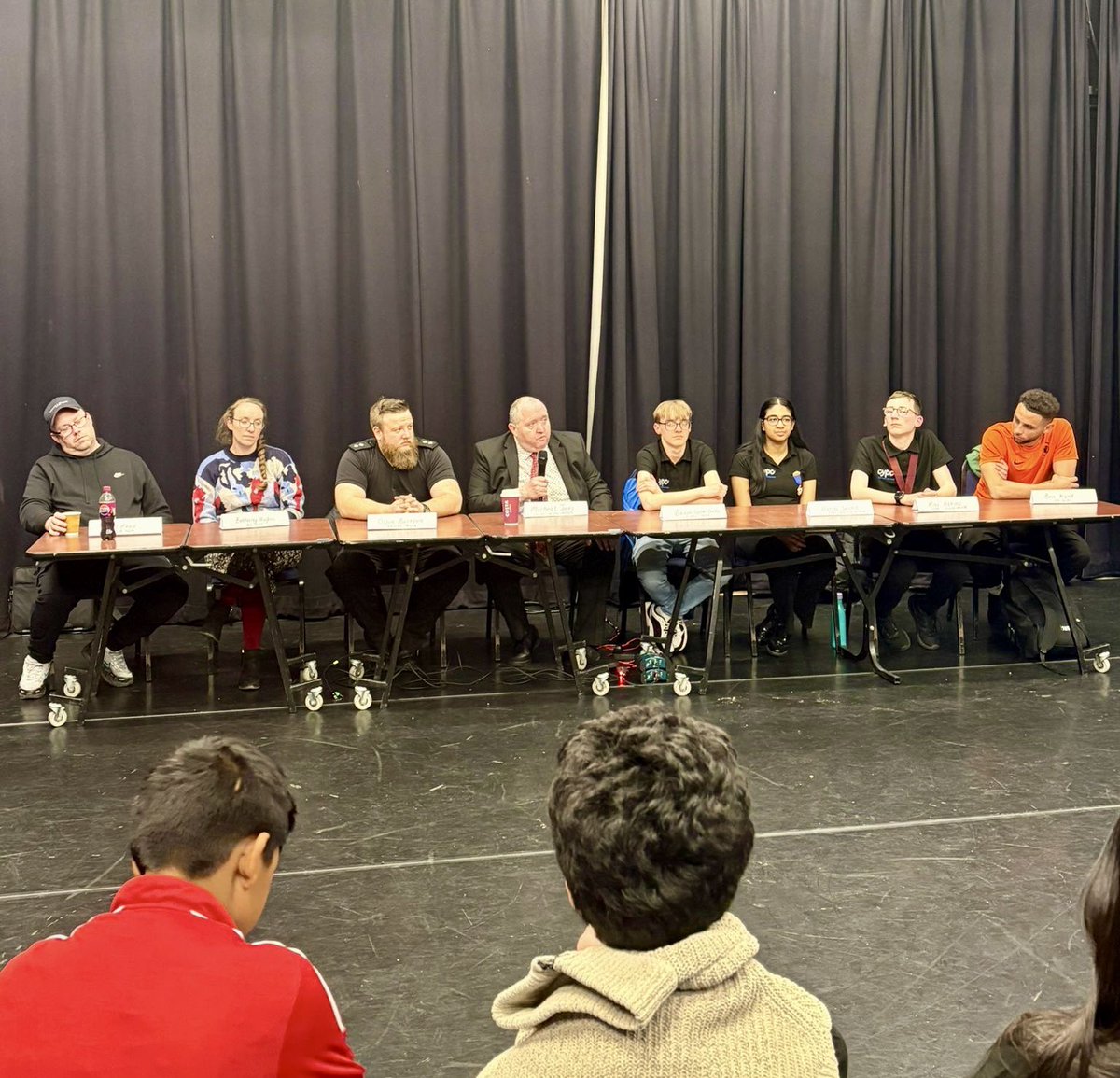 OrielHighSchool's tweet photo. 15 students visited @thehawthcrawley to take part in the Crawley Young Person’s Council question time with workshops about anxiety, AI, cost of living &amp; county lines. Asking questions to members of CYPCC, Crawley Council &amp; the police 💜💜 #StudentVoice #Community #ProudToBePurple https://t.co/1VJLqNfBJh