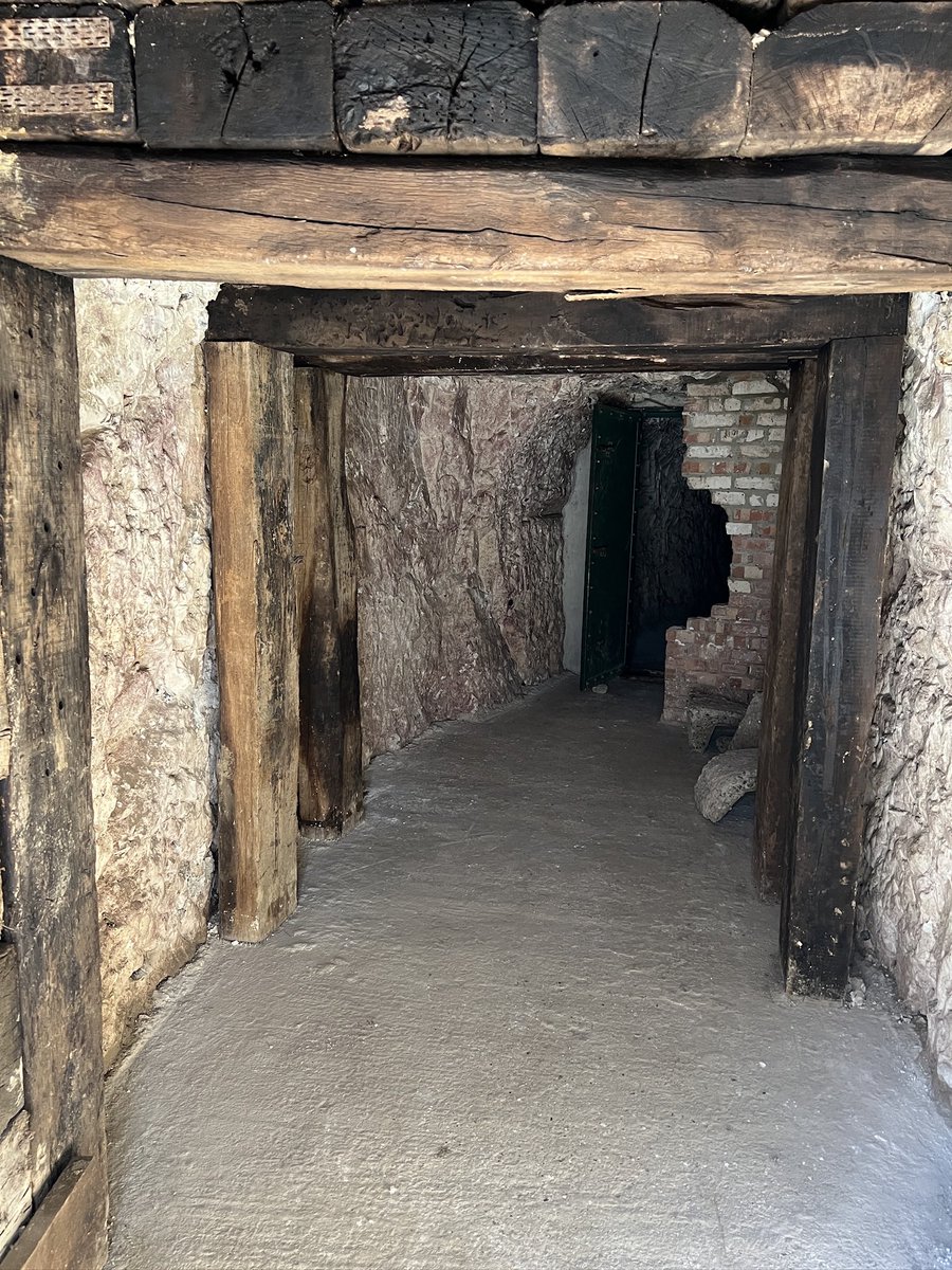 Clive Holden tweet media