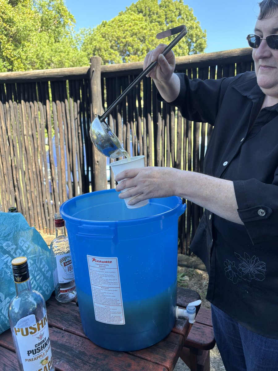 Yours truly tweet media