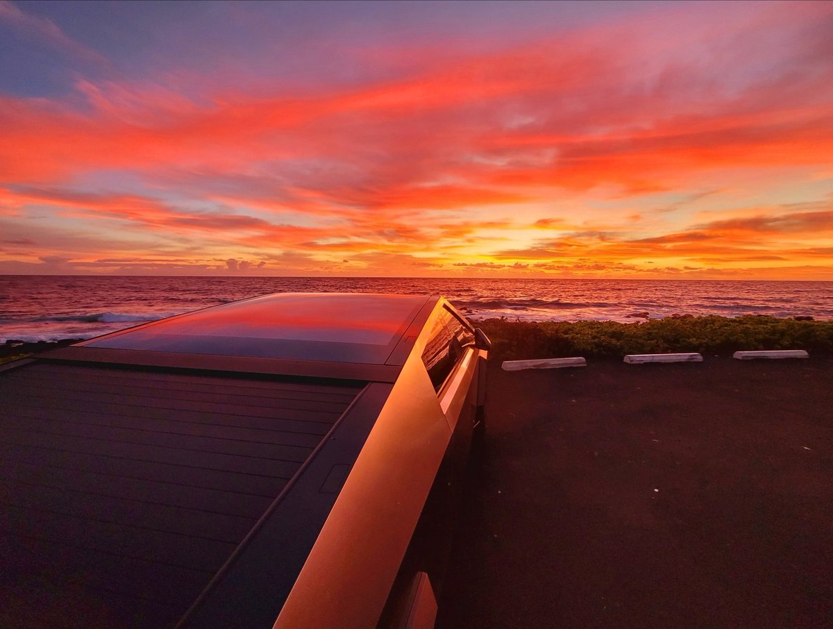 JESUS LOVES KAUA'I tweet media