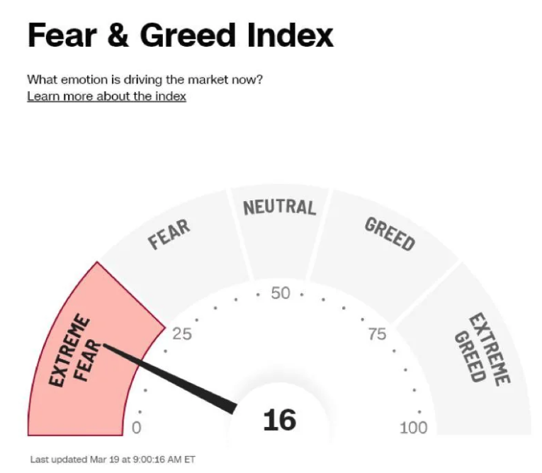 𝐉.𝐂𝐫𝐞𝐰 tweet media