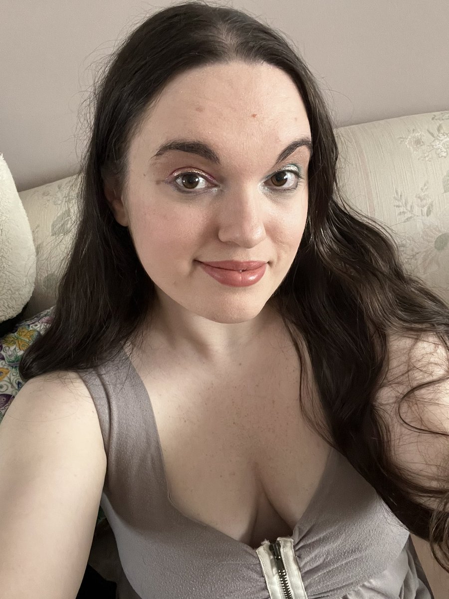 Dana Gricken says be kind! tweet media