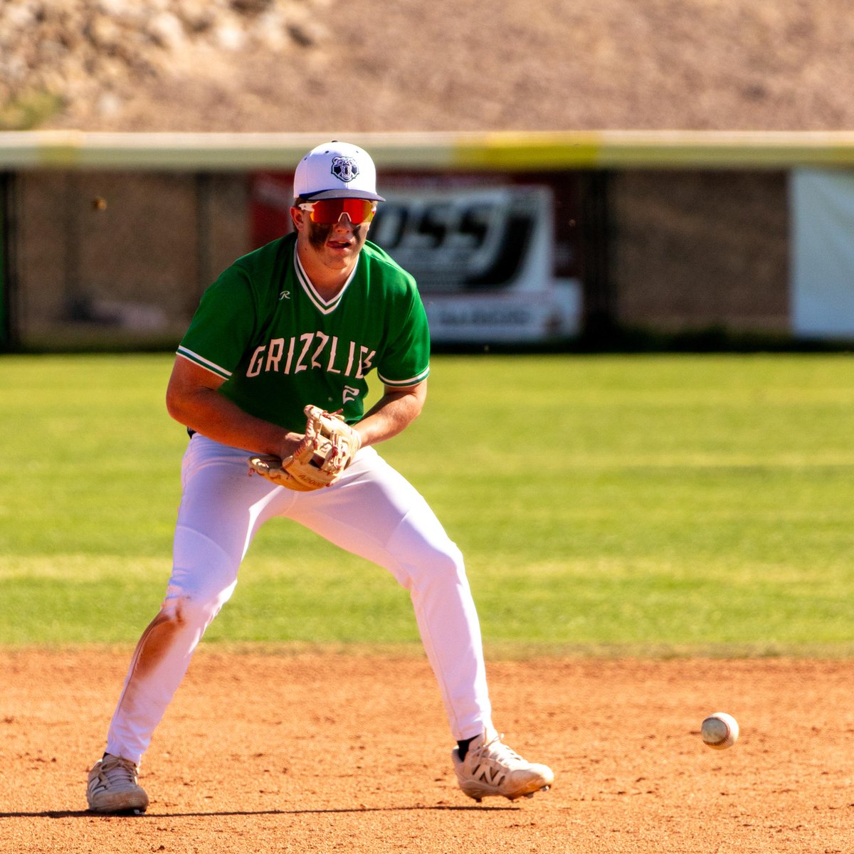 TRHS baseball tweet media