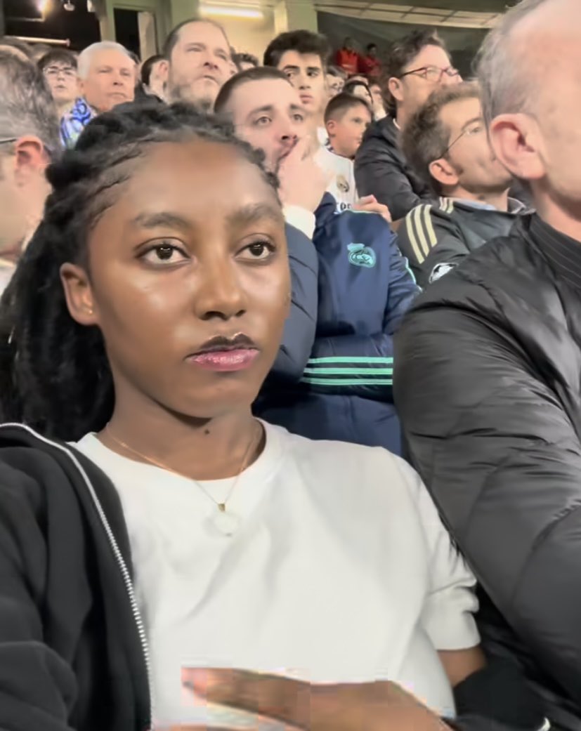 TIMILEYIN tweet media