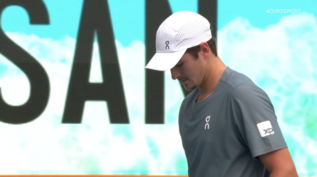 Valentin tweet media