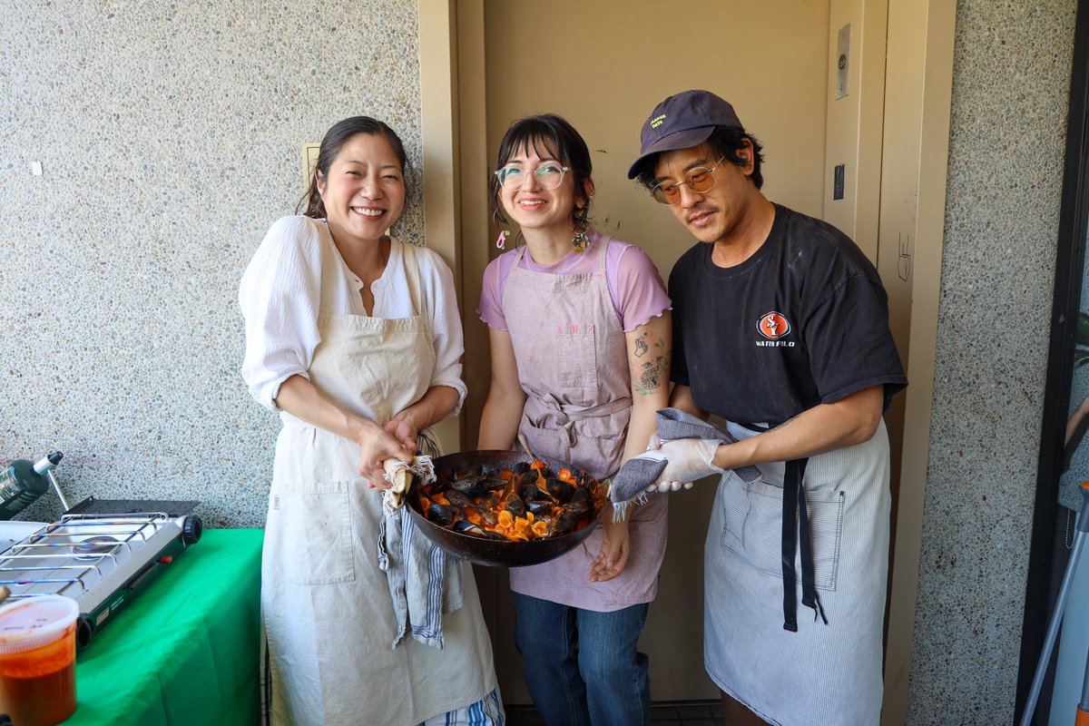 One in an ARMY Charity Project💜 tweet media