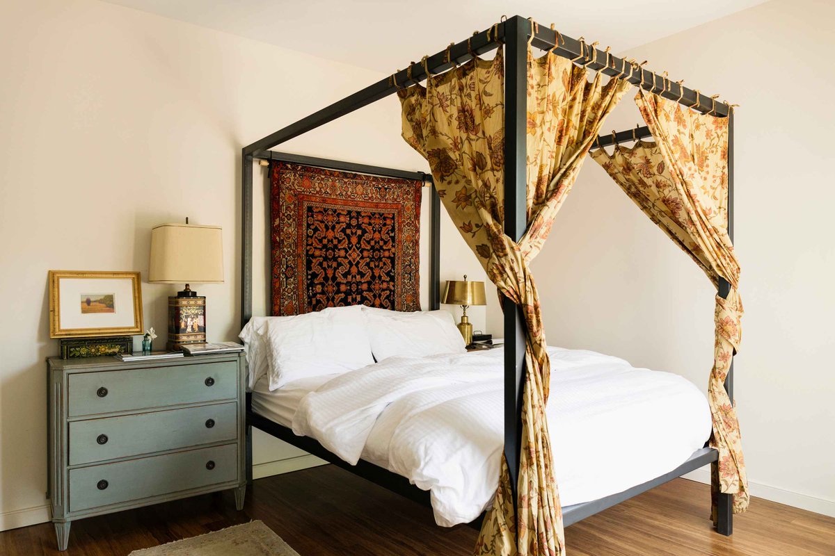 DustinMPeyser's tweet image. Why I'm Putting Tablecloths in My Bedroom (the Result Is Gorgeous!) dlvr.it/TRbGd5 👉 Reveal Your ROI bit.ly/MyHomeAI 👈 #DIYDecor #HomeDecoration #InteriorDesign #BedroomInspo #HomeStyling