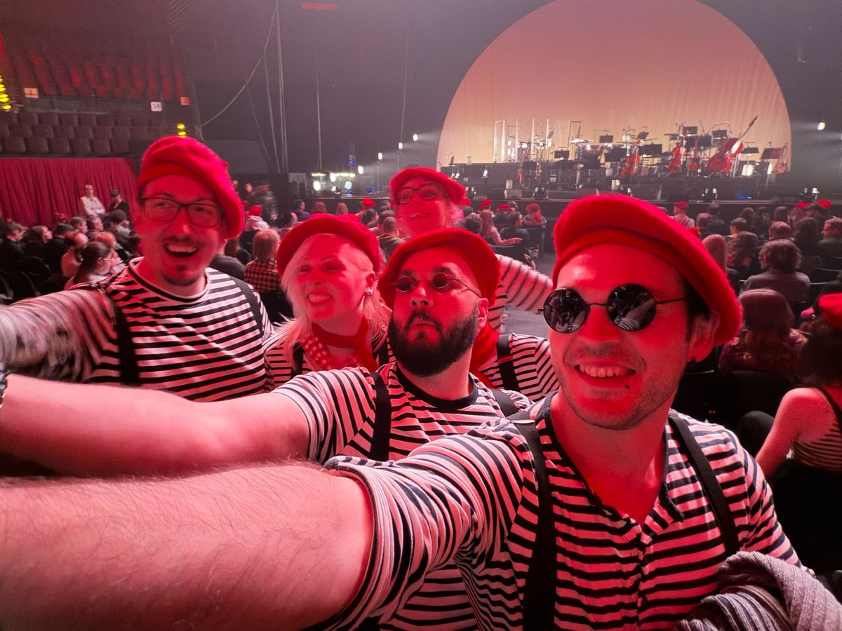 🜂◯╳☐ tweet media