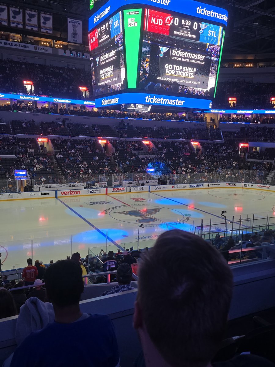 One of our clients recently scored two free tickets to a St. Louis Blues game and invited their DSP, who was celebrating a birthday. They enjoyed an exciting night with all-inclusive tickets and even made it onto the Jumbotron. What a memorable way to celebrate!