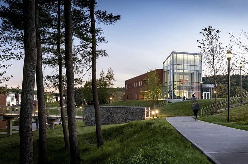 HigherEdJobs tweet media