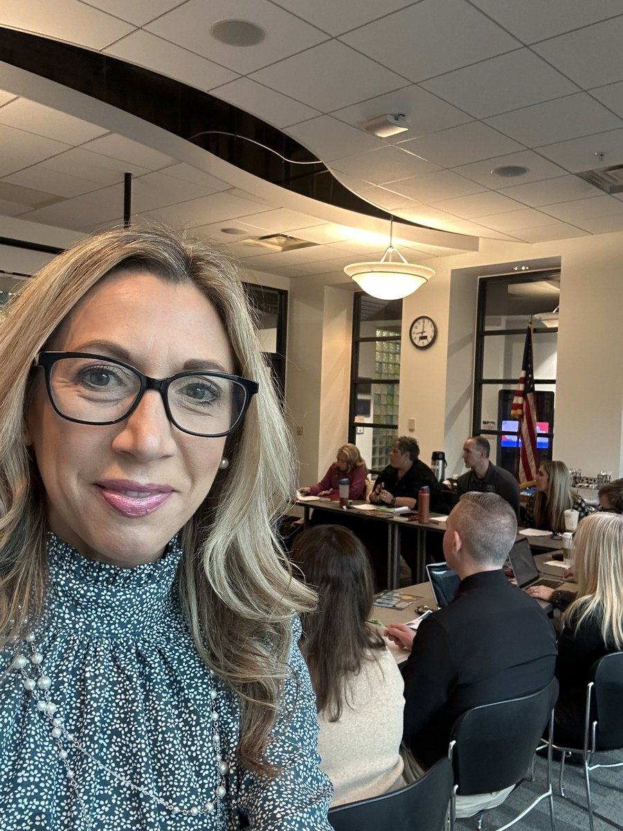 Kelly Moran tweet media